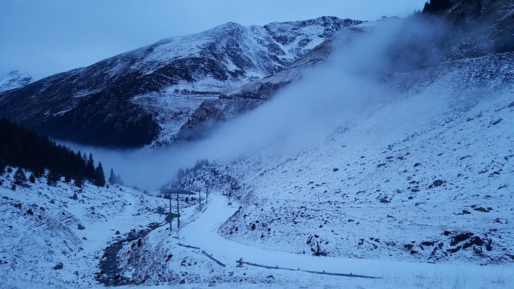 Transfăgărășan de poveste într-un cadru hibernal