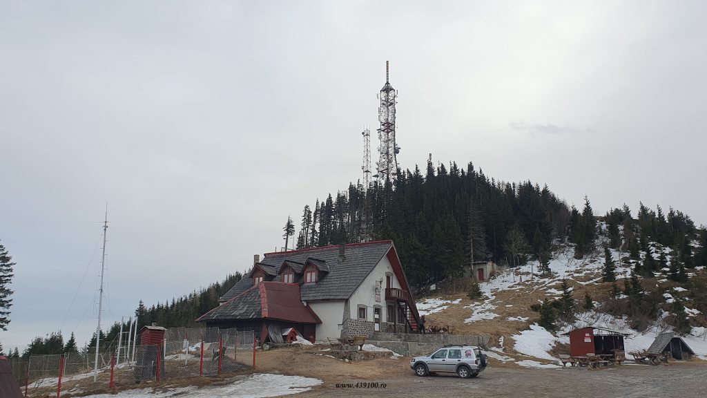 Când pasiunea pentru radio cucerește munți